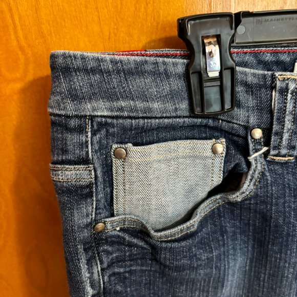 Tommy Hilfiger Women's Capri Jeans‎ with Cuffs - Picture 3 of 13